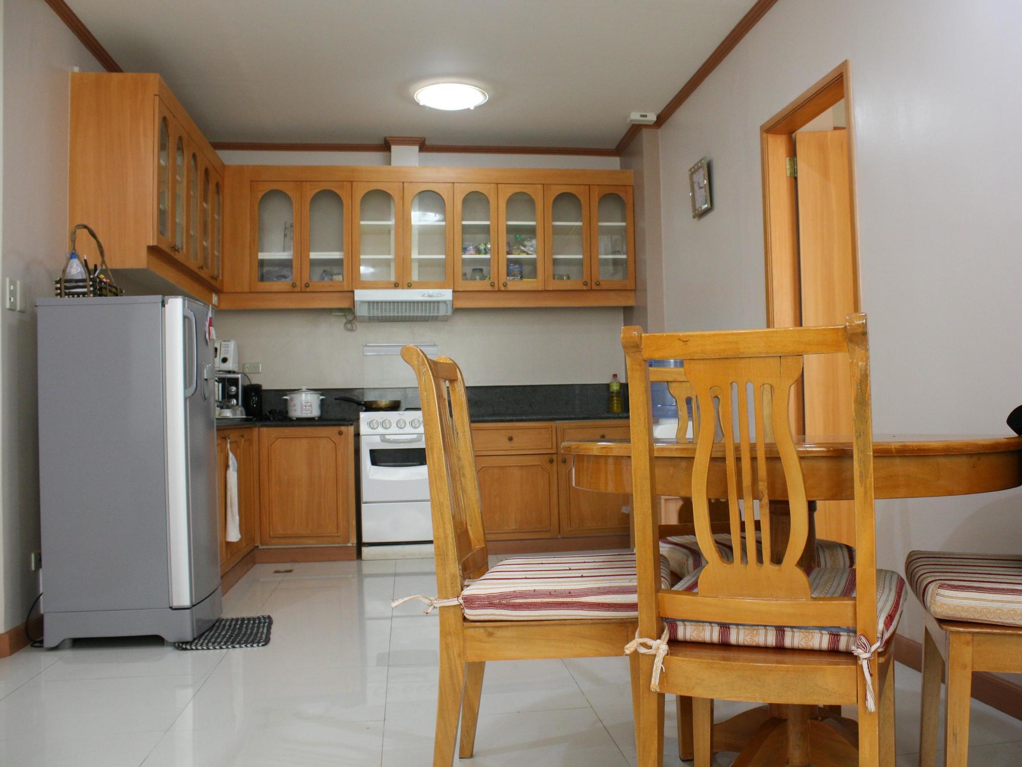 Dumaguete Springs Apartment Dumaguete City Esterno foto