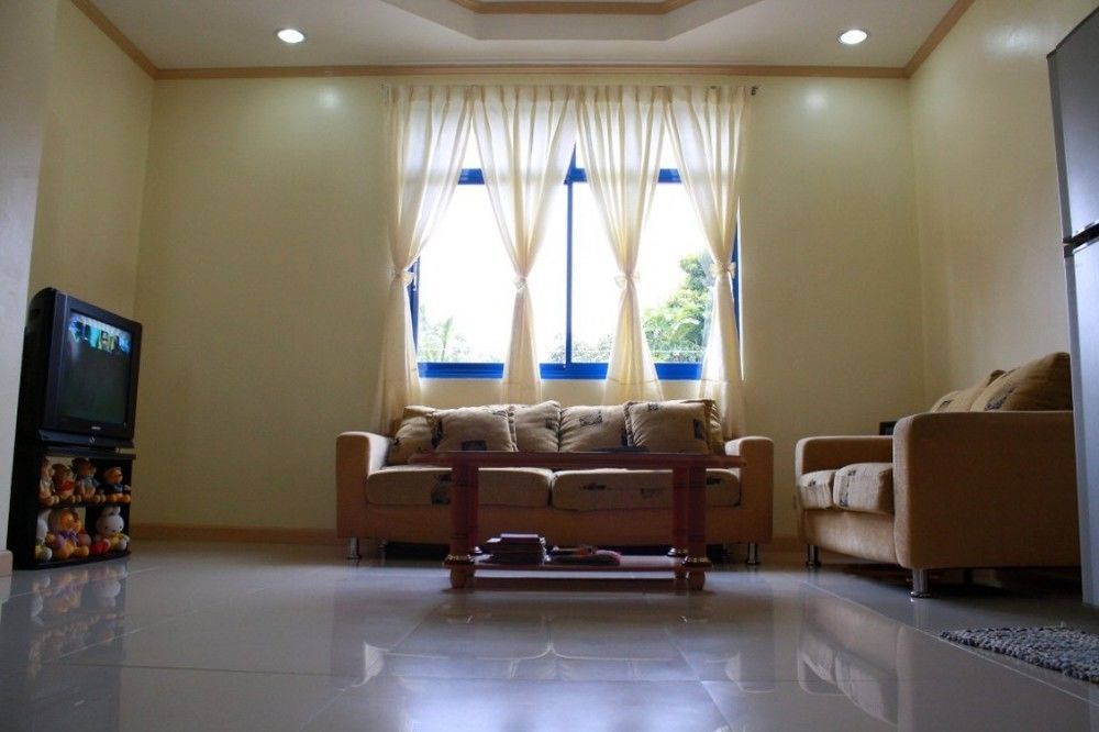 Dumaguete Springs Apartment Dumaguete City Esterno foto