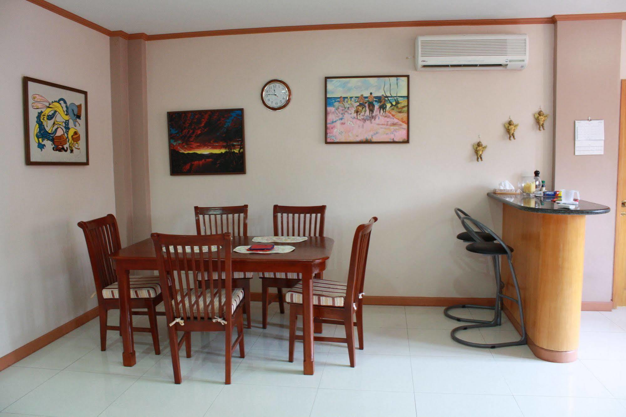 Dumaguete Springs Apartment Dumaguete City Esterno foto